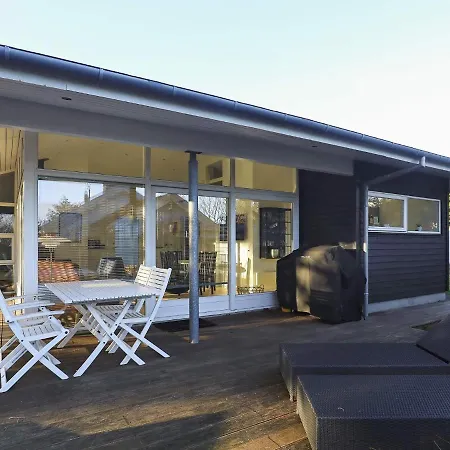 Two-bedroom In 17 Vakantiehuis